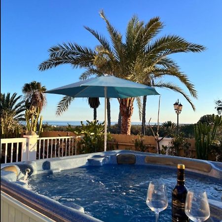 Villa Vistalegre Relax Con Increibles Vistas Caleta De Fuste Exterior photo